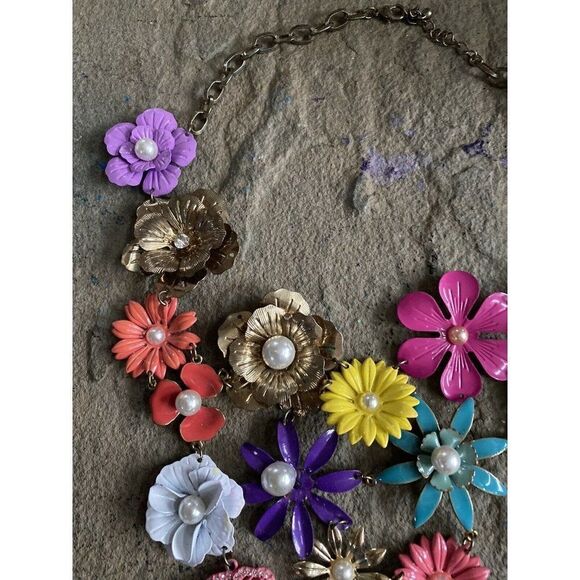 Vintage Necklace Bib 1960s 1950s Floral Pink Yellow Violet Enamel Chain NG - Picture 6 of 10